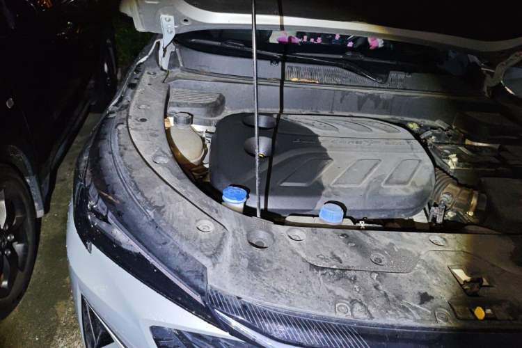 Used CHANGAN OSHAN X5 PLUS 2023 Revised 1.5T DCT Smart & Fun AI Edition Engine Bay Right