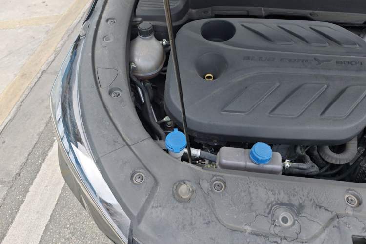 Used CHANGAN OSHAN X5 PLUS 2023 Revised 1.5T DCT Smart & Fun AI Edition Engine Bay Right