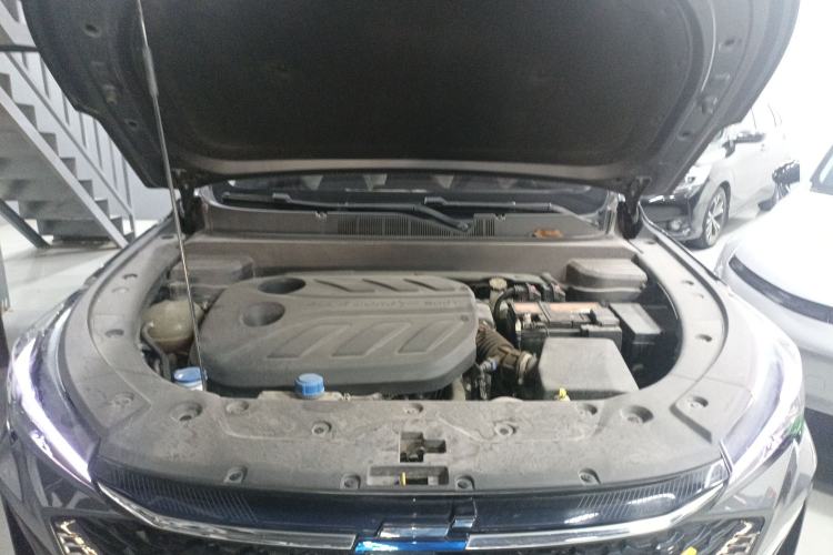 Used CHANGAN OSHAN X5 PLUS 2023 1.5T DCT Excellence Edition Engine Bay