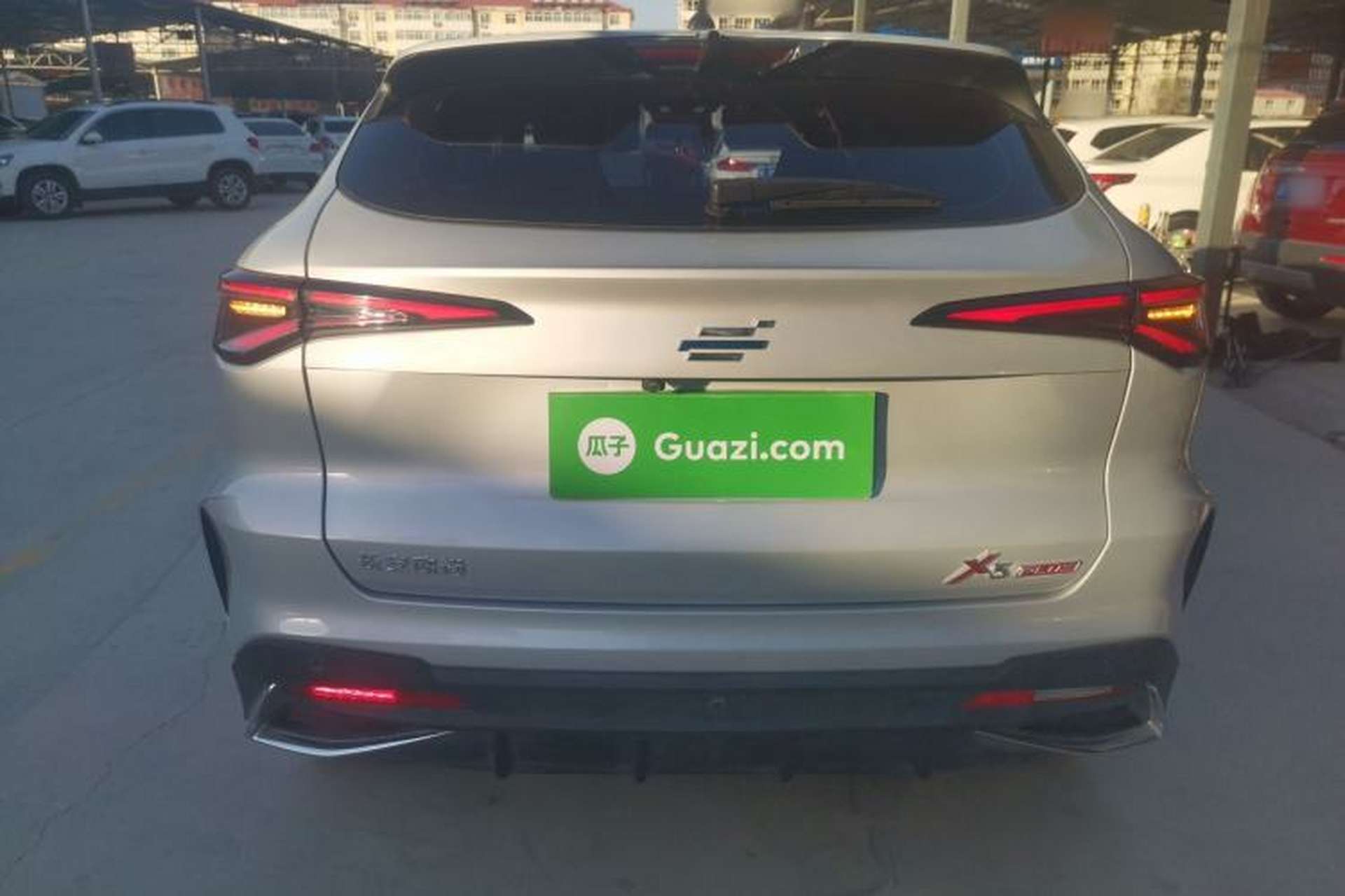 Used CHANGAN OSHAN X5 PLUS 2023 1.5T DCT Excellence Edition Exterior 4