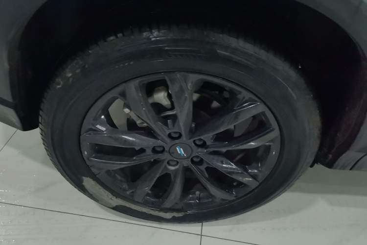 Used CHANGAN OSHAN X5 PLUS 2023 1.5T DCT Excellence Edition Exterior 5