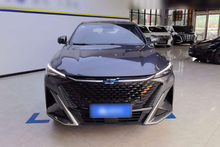Used CHANGAN OSHAN X5 PLUS 2023 1.5T DCT Excellence Edition Front
