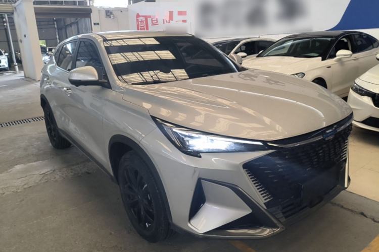 Used CHANGAN OSHAN X5 PLUS 2023 1.5T DCT Navigation Edition Front Right 45 Deg