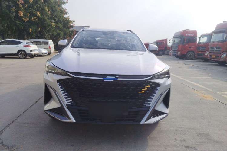 Used CHANGAN OSHAN X5 PLUS 2023 1.5T DCT Smart & Fun AI Edition Front