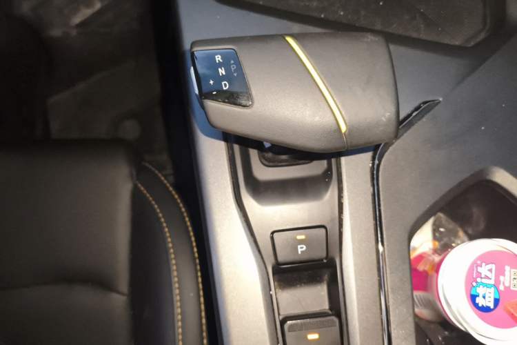 Used CHANGAN OSHAN X5 PLUS 2023 1.5T DCT Excellence Edition Gear Lever