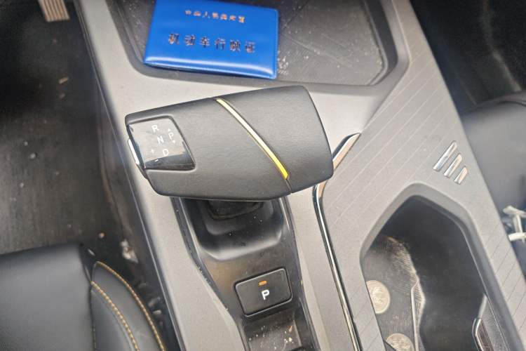 Used CHANGAN OSHAN X5 PLUS 2023 1.5T DCT Excellence Edition Gear Lever