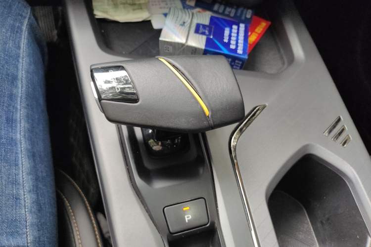 Used CHANGAN OSHAN X5 PLUS 2023 1.5T DCT Excellence Edition Gear Lever