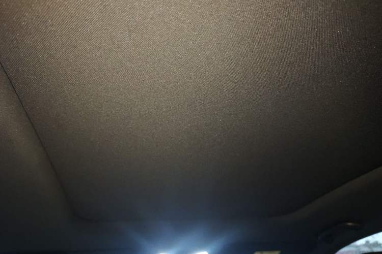 Used CHANGAN OSHAN X5 PLUS 2023 Revised 1.5T DCT Smart & Fun AI Edition Headliner