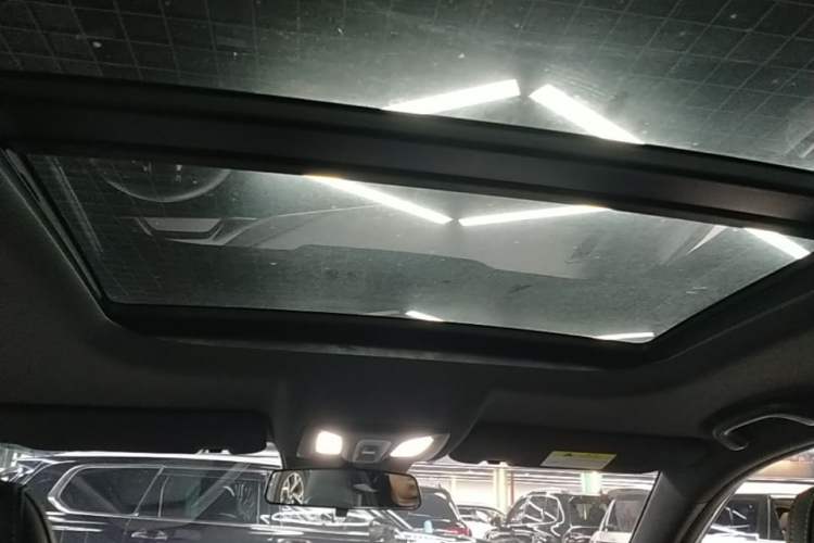 Used CHANGAN OSHAN X5 PLUS 2023 1.5T DCT Excellence Edition Headliner