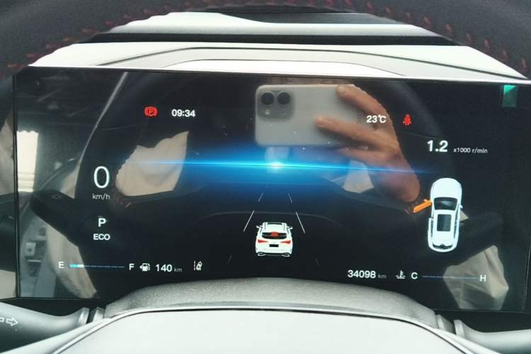 Used CHANGAN OSHAN X5 PLUS 2023 1.5T DCT Navigation Edition Instrument Cluster