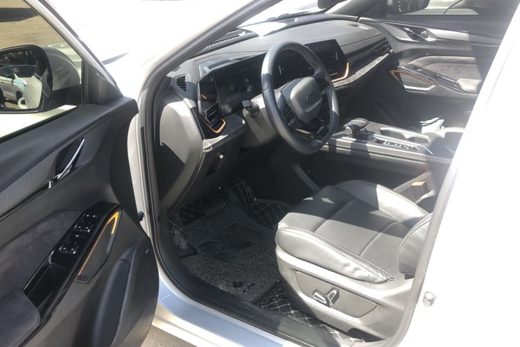 Used CHANGAN OSHAN X5 PLUS 2023 1.5T DCT Smart & Fun AI Edition Interior 2