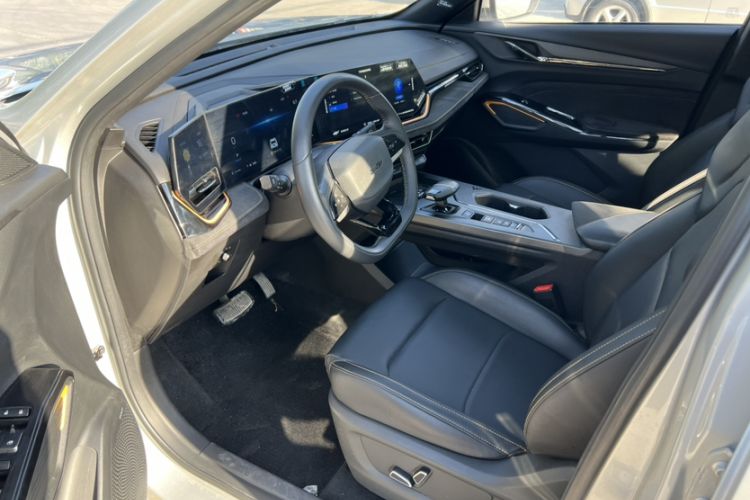 Used CHANGAN OSHAN X5 PLUS 2023 1.5T DCT Smart & Fun AI Edition Interior 2