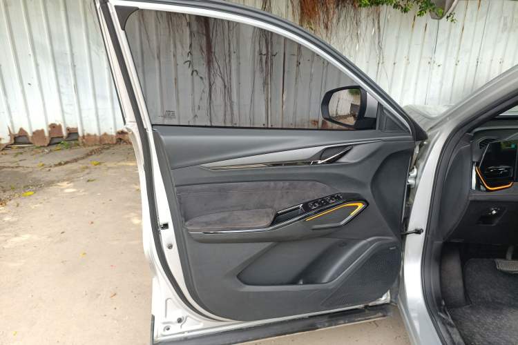 Used CHANGAN OSHAN X5 PLUS 2023 1.5T DCT Smart & Fun AI Edition Left Front Door Interior