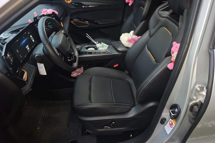 Used CHANGAN OSHAN X5 PLUS 2023 Revised 1.5T DCT Smart & Fun AI Edition Left Front Seat
