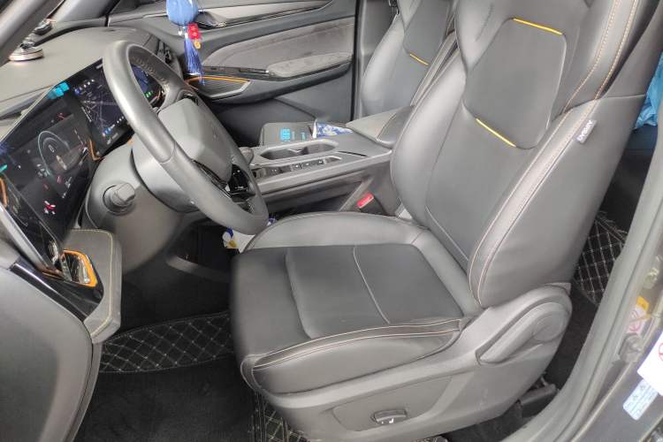 Used CHANGAN OSHAN X5 PLUS 2023 1.5T DCT Excellence Edition Left Front Seat