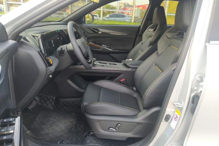 Used CHANGAN OSHAN X5 PLUS 2023 1.5T DCT Smart & Fun AI Edition Left Front Seat