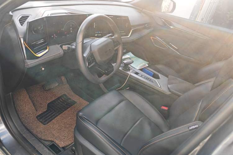 Used CHANGAN OSHAN X5 PLUS 2023 Revised 1.5T DCT Excellence Edition Left Front Seat