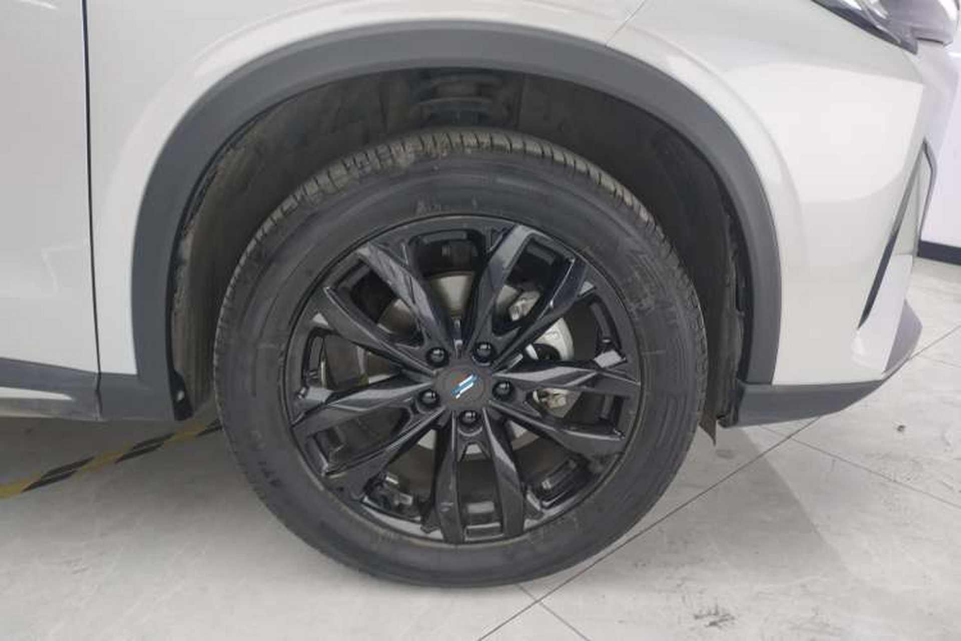 Used CHANGAN OSHAN X5 PLUS 2023 Revised 1.5T DCT Excellence Edition Left Front Wheel Hub
