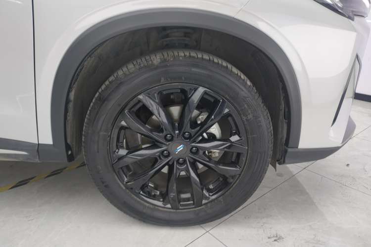 Used CHANGAN OSHAN X5 PLUS 2023 Revised 1.5T DCT Excellence Edition Left Front Wheel Hub