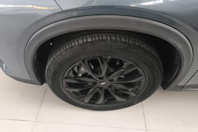 Used CHANGAN OSHAN X5 PLUS 2023 1.5T DCT Excellence Edition Left Front Wheel Hub