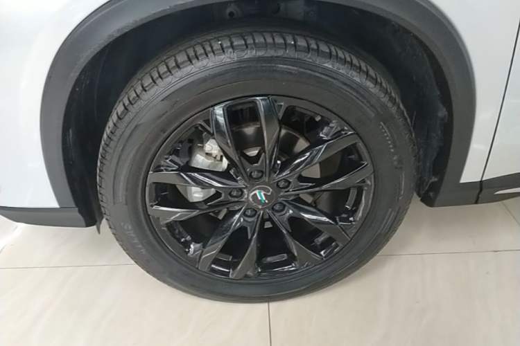 Used CHANGAN OSHAN X5 PLUS 2023 1.5T DCT Excellence Edition Left Front Wheel Hub