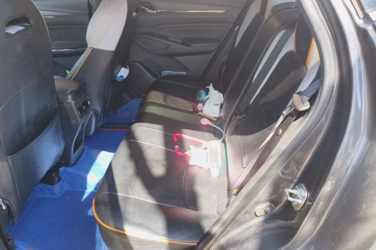 Used CHANGAN OSHAN X5 PLUS 2023 1.5T DCT Pioneer Edition Left Rear Seat