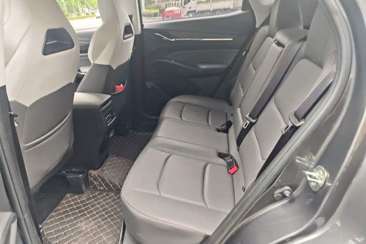 Used CHANGAN OSHAN X5 PLUS 2023 Revised Version 1.5T DCT Navigation Edition Left Rear Seat