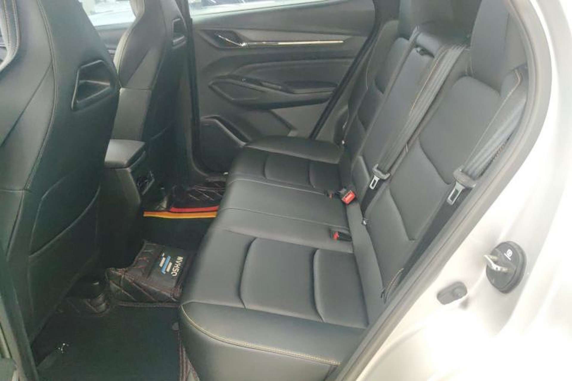 Used CHANGAN OSHAN X5 PLUS 2023 1.5T DCT Excellence Edition Left Rear Seat