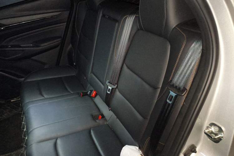 Used CHANGAN OSHAN X5 PLUS 2023 Revised 1.5T DCT Smart & Fun AI Edition Left Rear Seat