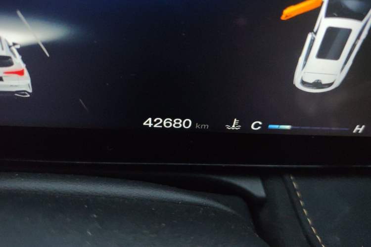 Used CHANGAN OSHAN X5 PLUS 2023 Revised 1.5T DCT Smart & Fun AI Edition Odometer Close Up