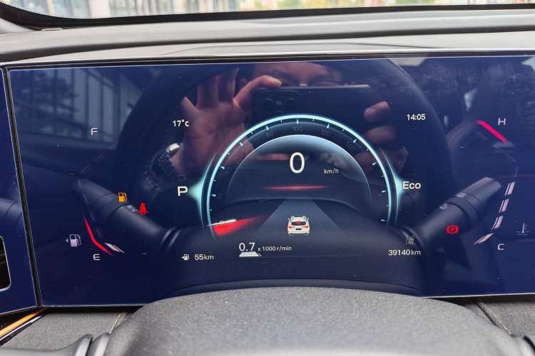 Used CHANGAN OSHAN X5 PLUS 2023 1.5T DCT Excellence Edition Odometer Close Up