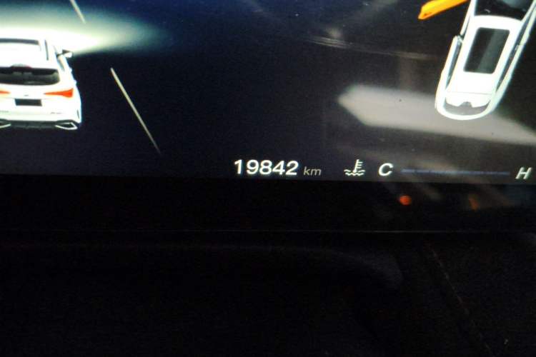 Used CHANGAN OSHAN X5 PLUS 2023 Revised 1.5T DCT Smart & Fun AI Edition Odometer Close Up