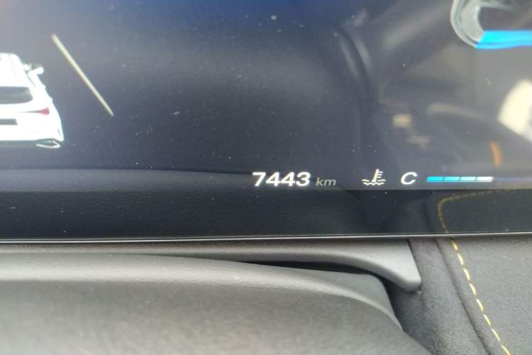 Used CHANGAN OSHAN X5 PLUS 2023 1.5T DCT Smart & Fun AI Edition Odometer Close Up