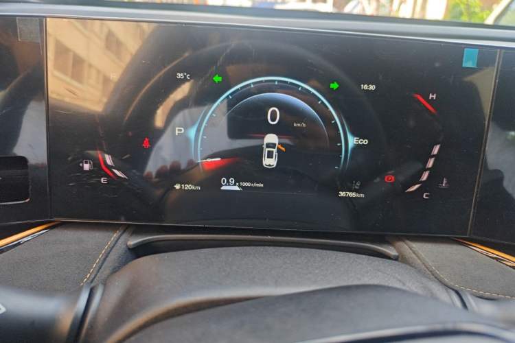 Used CHANGAN OSHAN X5 PLUS 2023 Revised 1.5T DCT Excellence Edition Odometer Close Up
