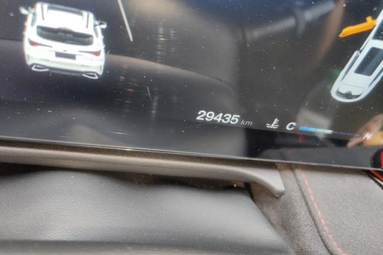 Used CHANGAN OSHAN X5 PLUS 2023 Revised Version 1.5T DCT Navigation Edition Odometer Close Up