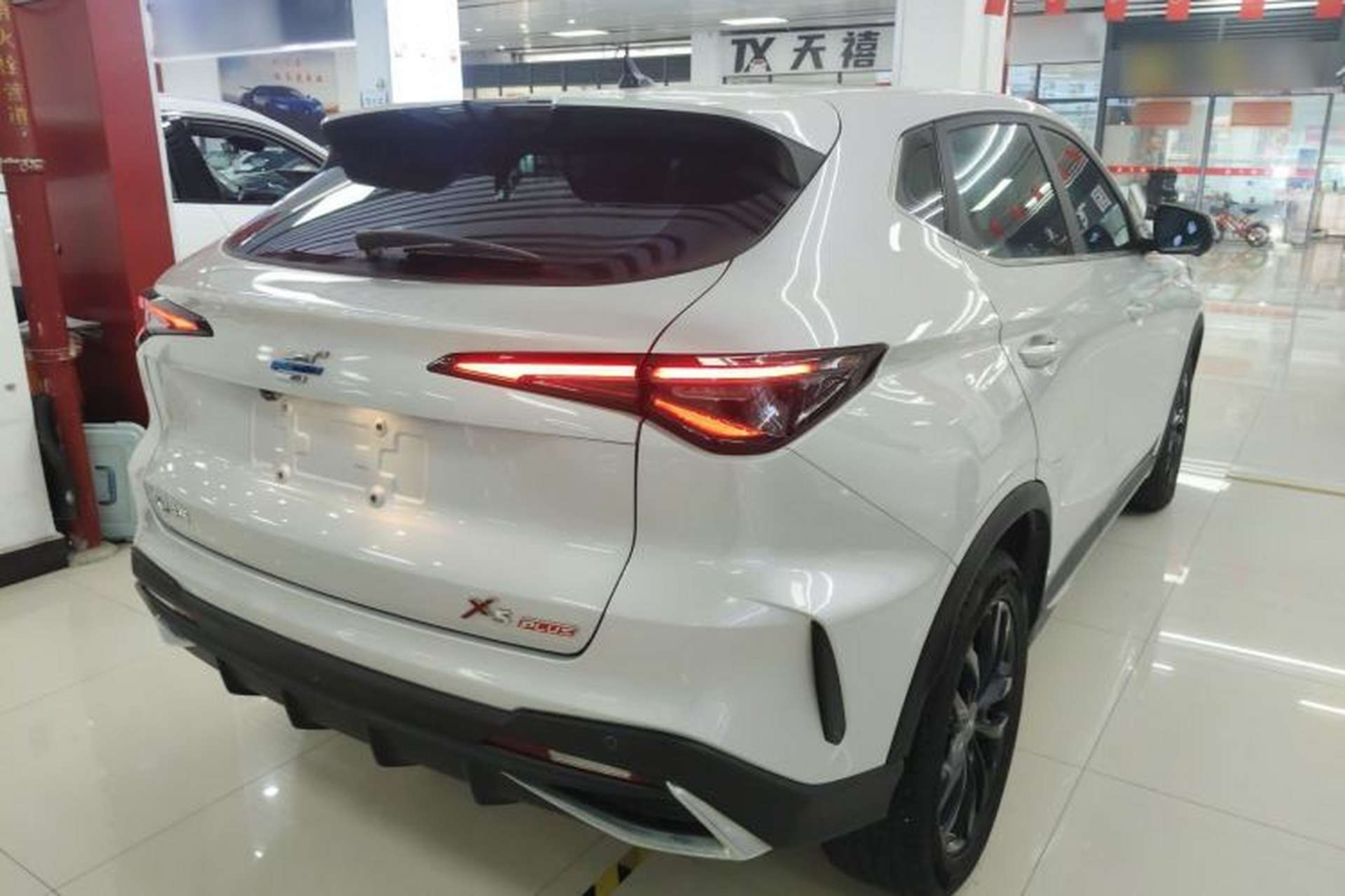 Used CHANGAN OSHAN X5 PLUS 2023 1.5T DCT Excellence Edition Rear Right 45 Deg