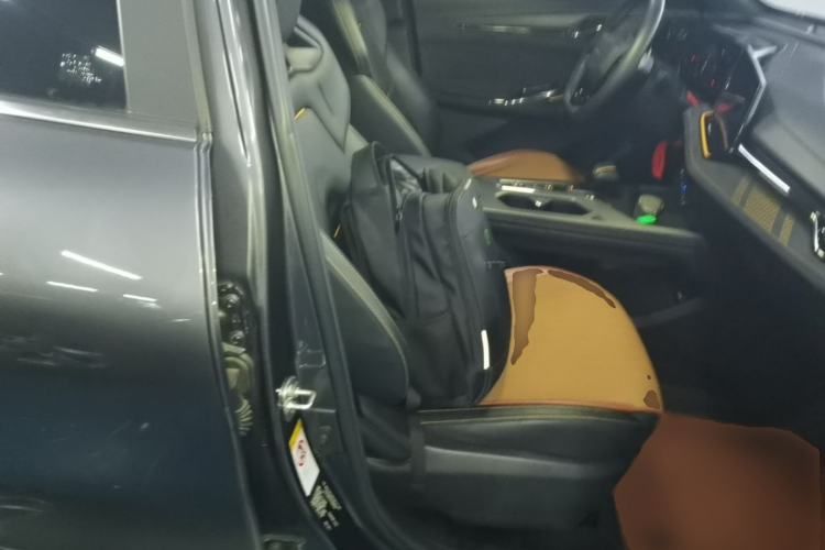 Used CHANGAN OSHAN X5 PLUS 2023 1.5T DCT Excellence Edition Right Front Seat