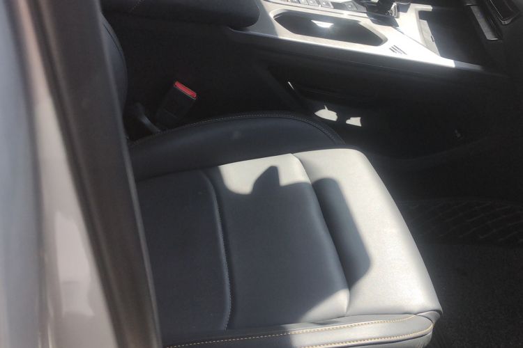 Used CHANGAN OSHAN X5 PLUS 2023 1.5T DCT Smart & Fun AI Edition Right Front Seat