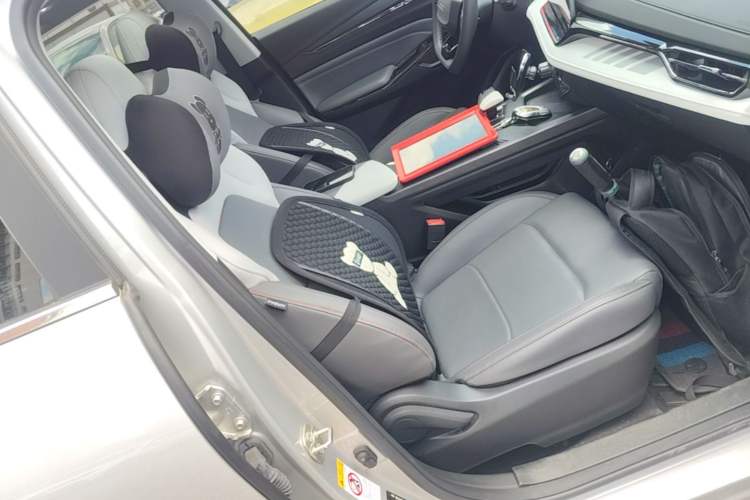 Used CHANGAN OSHAN X5 PLUS 2023 Revised 1.5T DCT Excellence Edition Right Front Seat