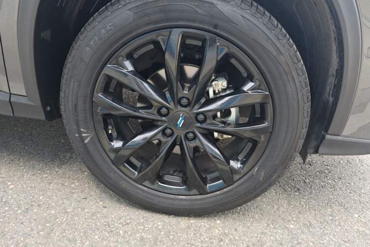 Used CHANGAN OSHAN X5 PLUS 2023 Revised 1.5T DCT Smart & Fun AI Edition Right Front Wheel Hub