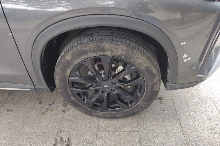 Used CHANGAN OSHAN X5 PLUS 2023 1.5T DCT Excellence Edition Right Front Wheel Hub