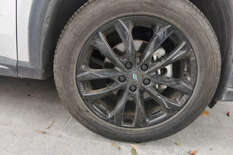 Used CHANGAN OSHAN X5 PLUS 2023 1.5T DCT Navigation Edition Right Front Wheel Hub