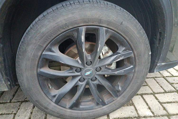 Used CHANGAN OSHAN X5 PLUS 2023 Revised 1.5T DCT Pioneer Edition Right Front Wheel Hub