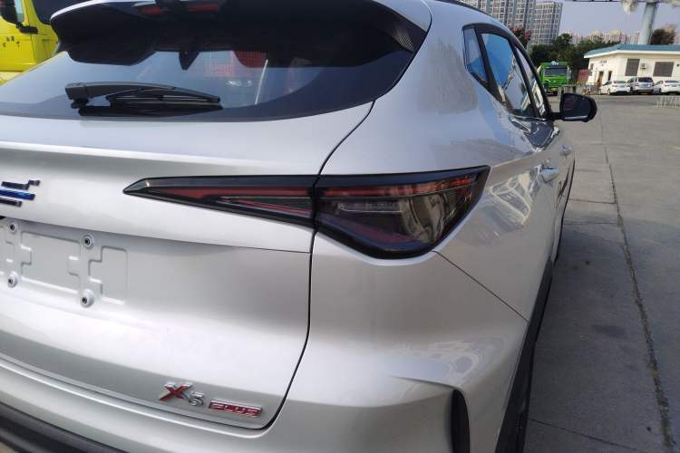 Used CHANGAN OSHAN X5 PLUS 2023 1.5T DCT Smart & Fun AI Edition Right Rear Taillight