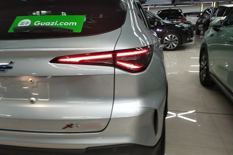 Used CHANGAN OSHAN X5 PLUS 2023 1.5T DCT Excellence Edition Right Rear Taillight