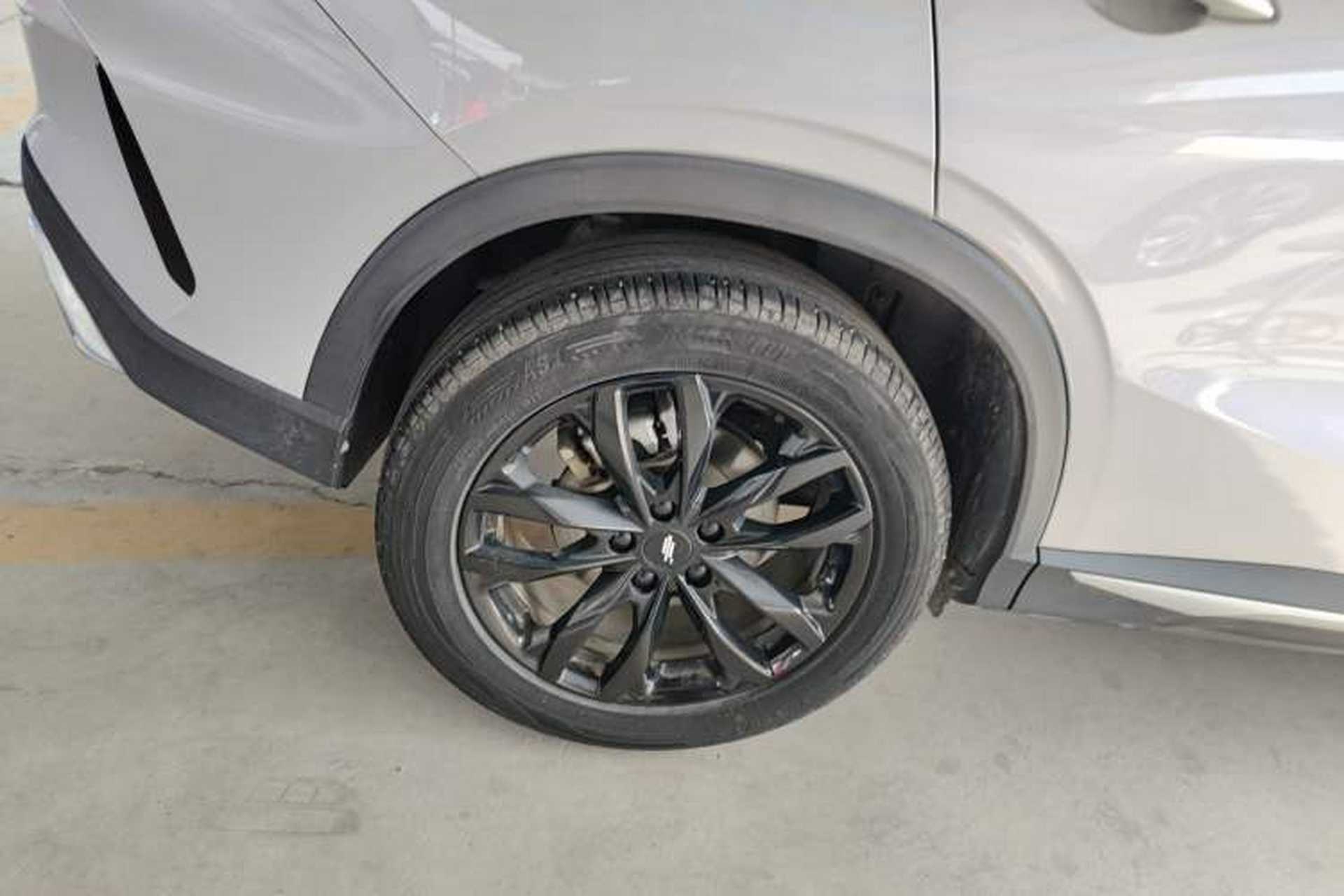 Used CHANGAN OSHAN X5 PLUS 2023 1.5T DCT Excellence Edition Right Rear Wheel Hub