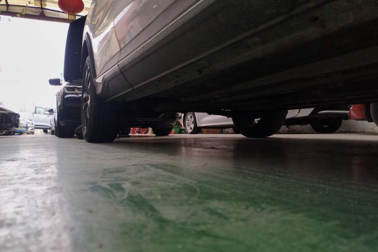 Used CHANGAN OSHAN X5 PLUS 2023 Revised 1.5T DCT Excellence Edition Right Side Sill