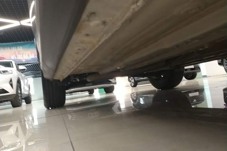 Used CHANGAN OSHAN X5 PLUS 2023 1.5T DCT Excellence Edition Right Side Sill