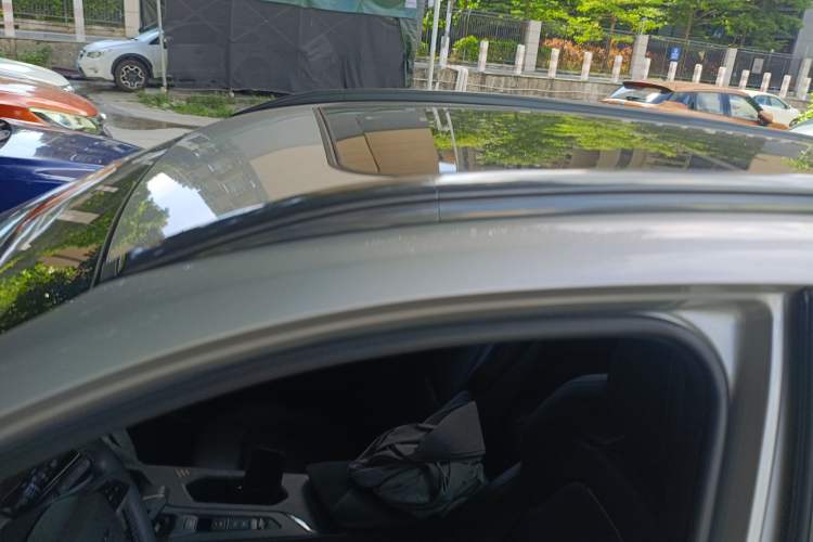 Used CHANGAN OSHAN X5 PLUS 2023 1.5T DCT Smart & Fun AI Edition Roof