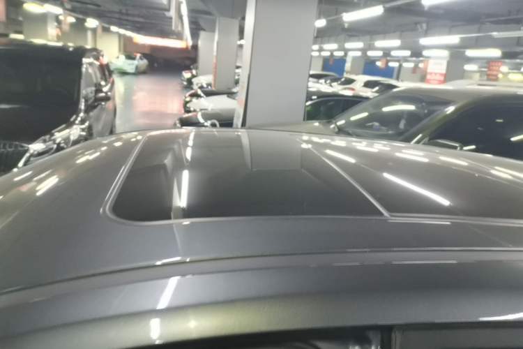 Used CHANGAN OSHAN X5 PLUS 2023 1.5T DCT Excellence Edition Roof